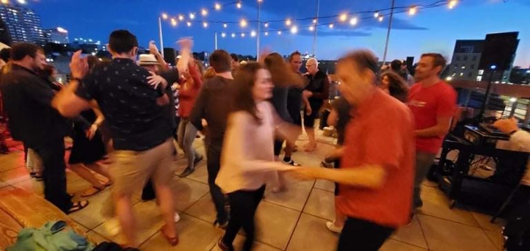 Salsa / Bachata / Kizomba  – Freestyle dance class with Danza Latina