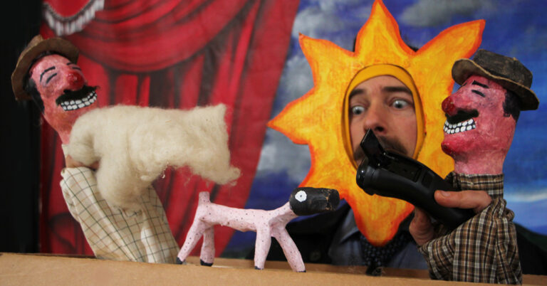 Baffo Box Show: A Compact Cardboard Comedy